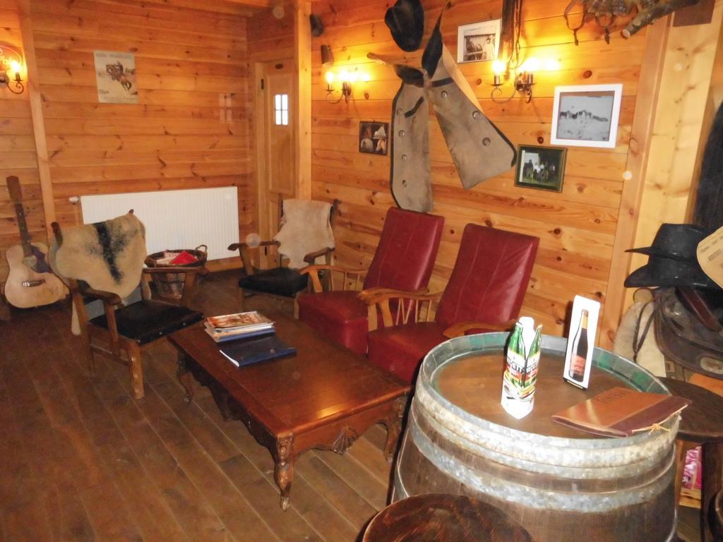 Gouvy B&B Willow Springs Way Station מראה חיצוני תמונה